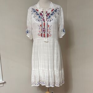NWT Johnny Was White Embroidered Flutter Sleeve Tiered Dress S